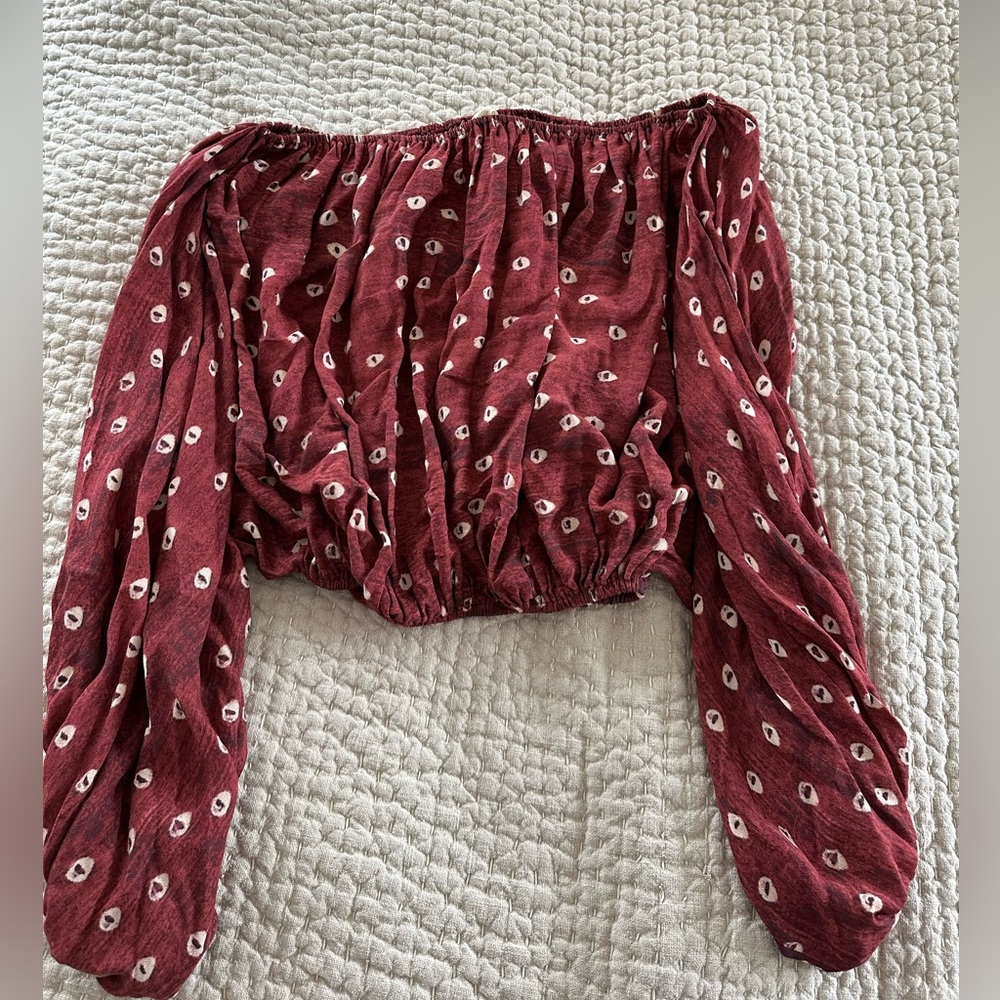 Jen’s Pirate Booty Off the Shoulder Top Size Small